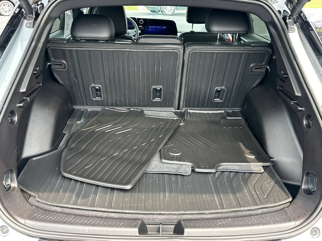 Used 2024 Chevrolet Equinox EV RS FWD image 8