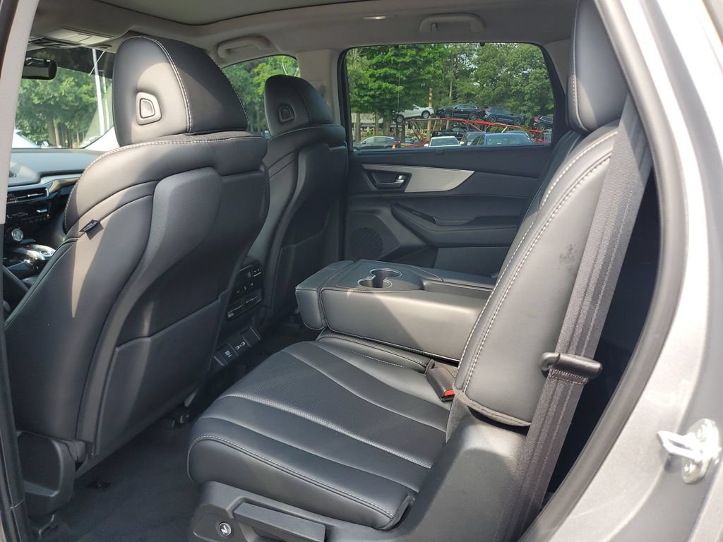 Certified 2024 Acura MDX w/ Technology Package FWD image 13