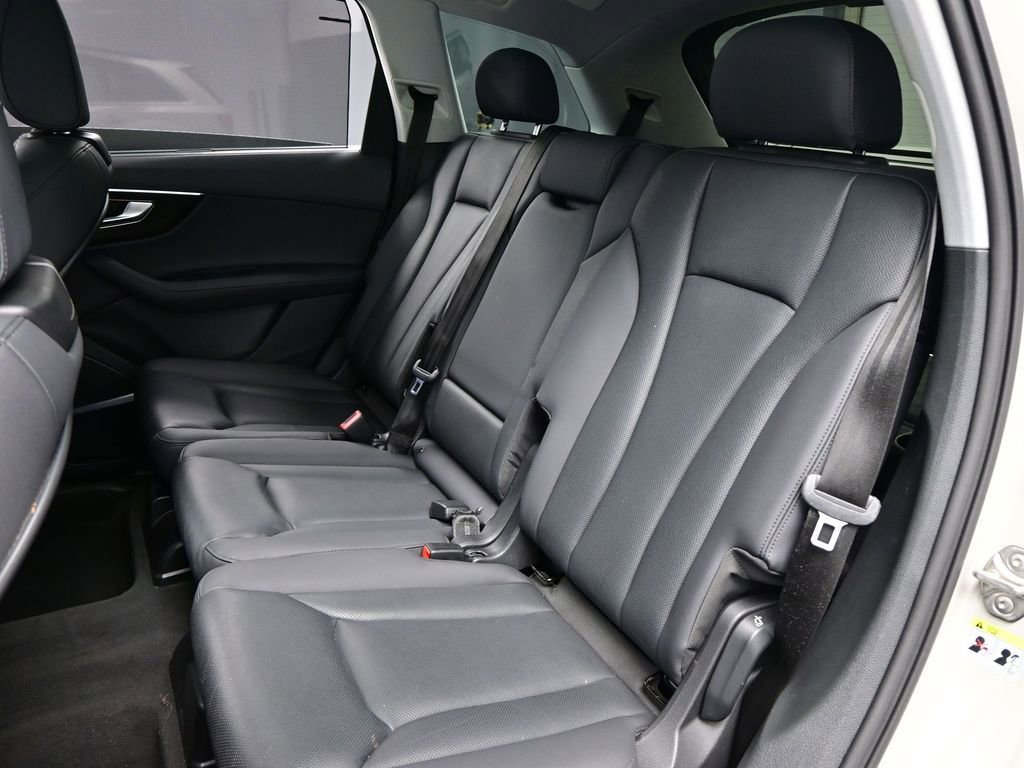 Used 2023 Audi Q7 3.0T Prestige w/ Prestige Package image 32