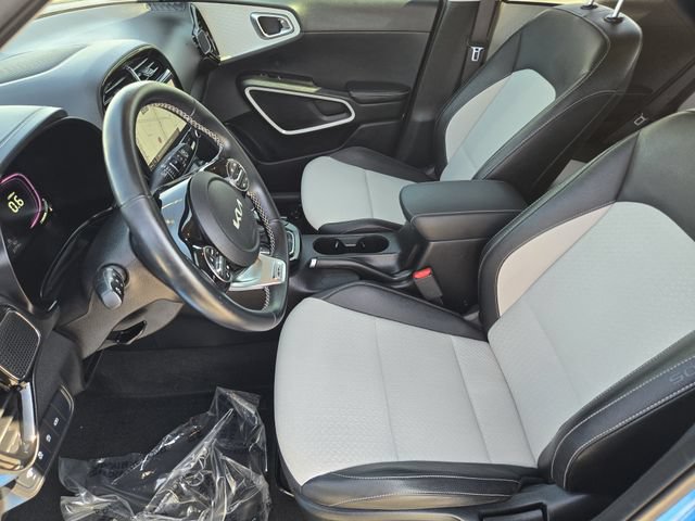 Used 2024 Kia Soul GT-Line FWD image 12