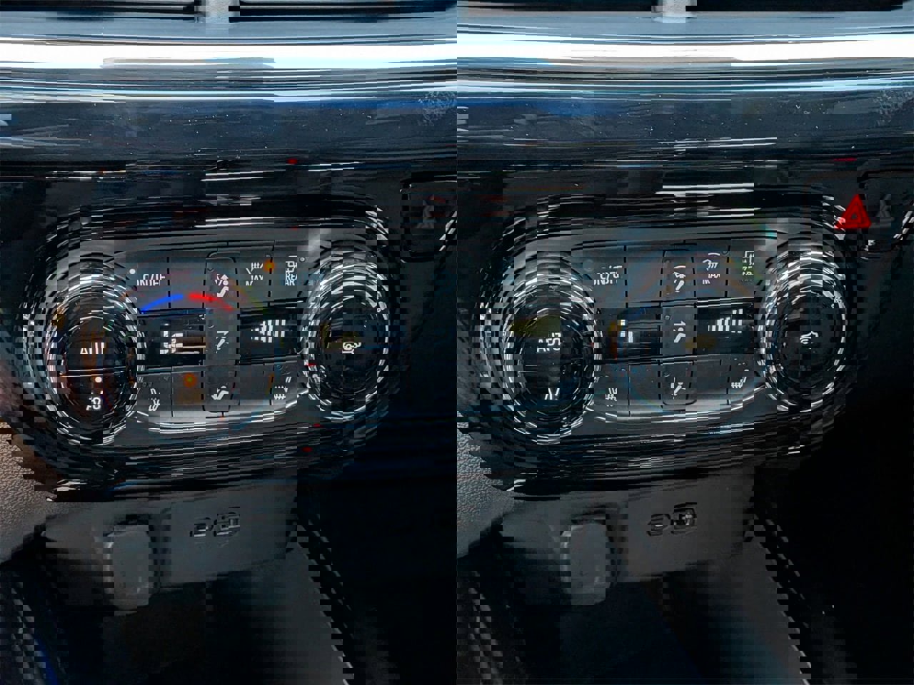 New 2026 Chevrolet Trax RS w/ Driver Confidence Package image 17