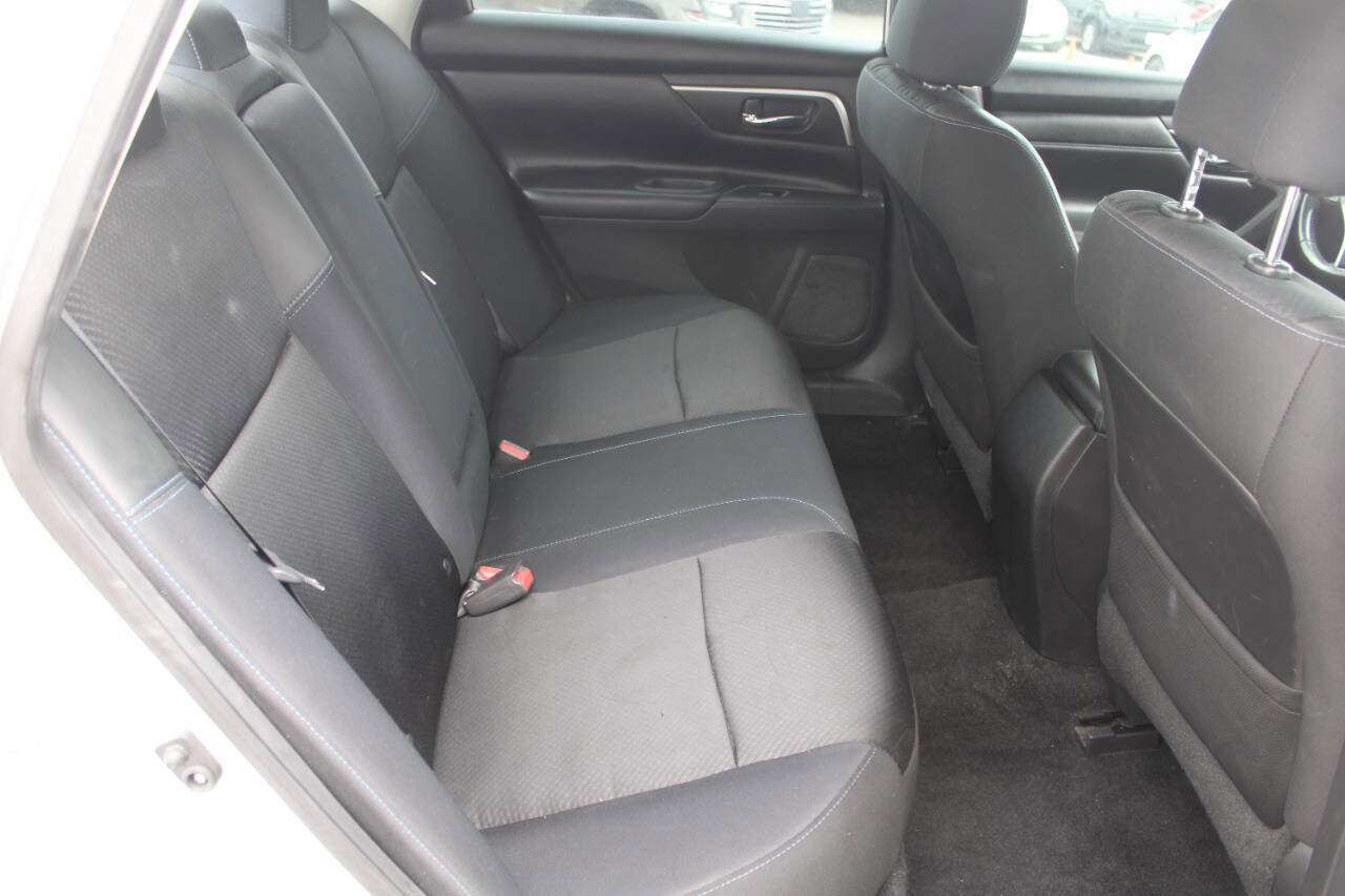 Used 2017 Nissan Altima 2.5 SR image 6