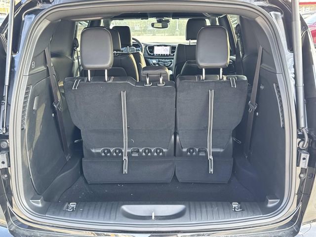 New 2026 Chrysler Pacifica Select FWD image 10