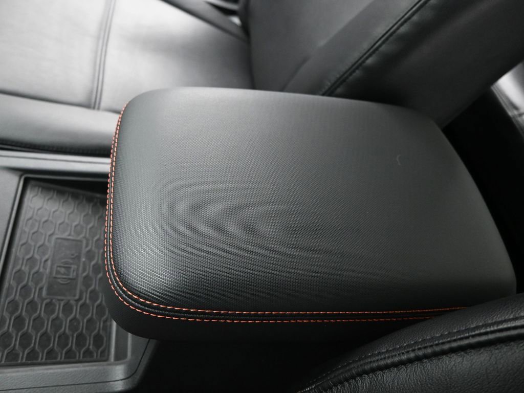 Used 2024 Nissan Frontier PRO-4X w/ Pro Convenience Package image 37