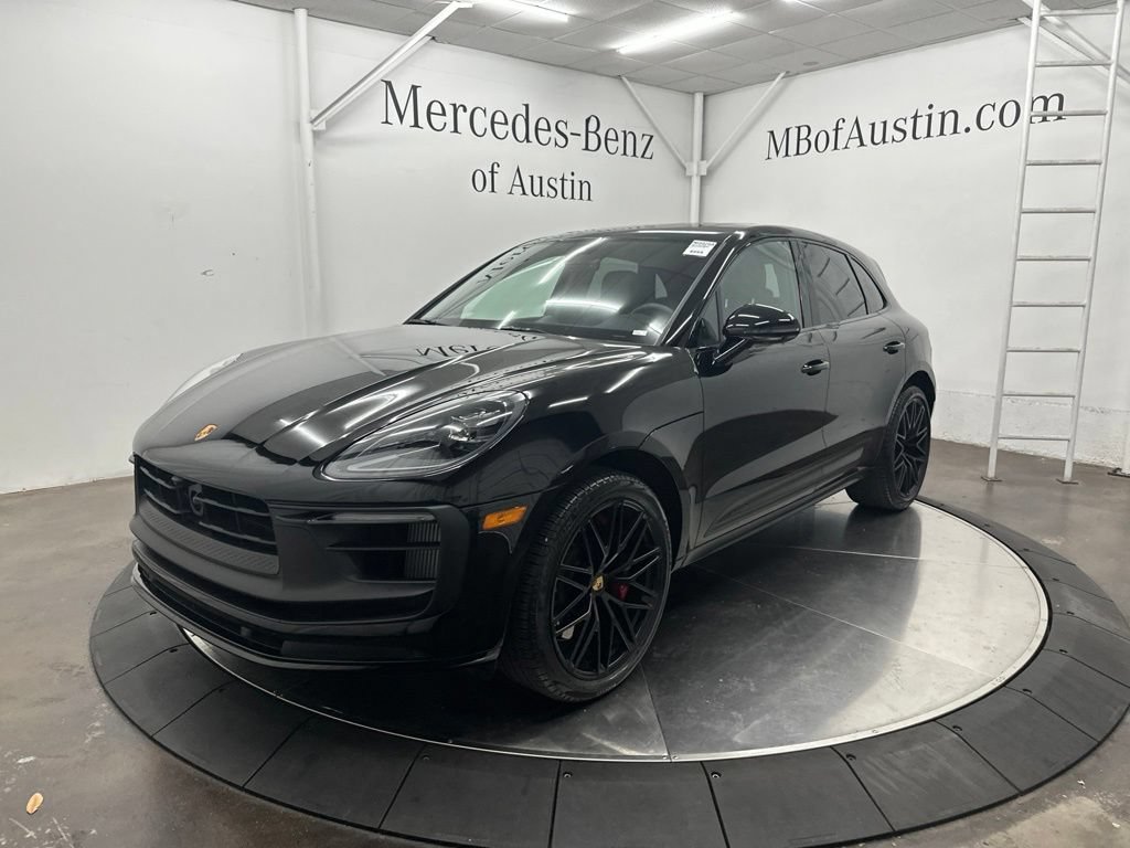 Used 2025 Porsche Macan GTS AWD/4WD image 3