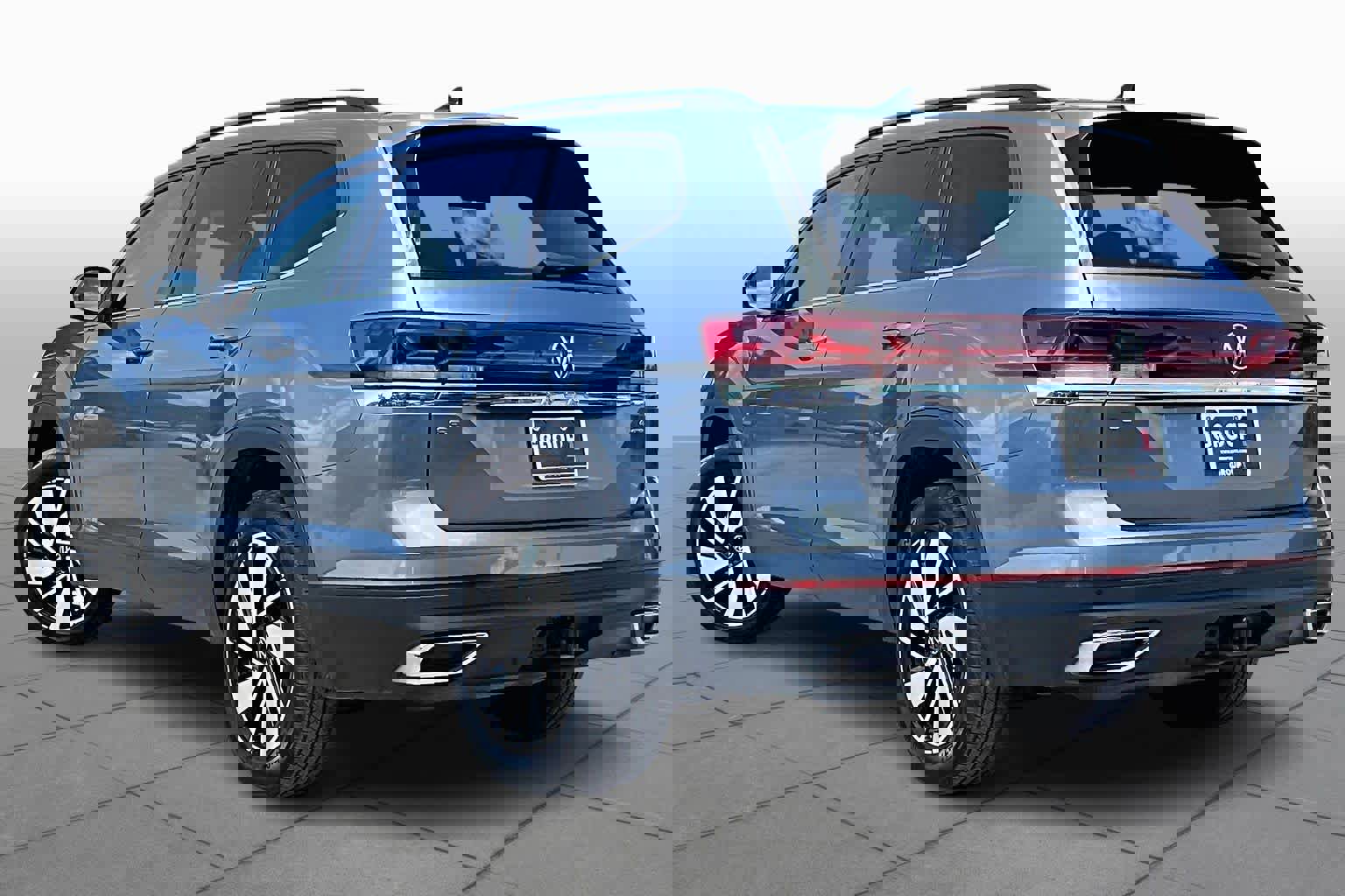 Used 2024 Volkswagen Atlas SE image 12