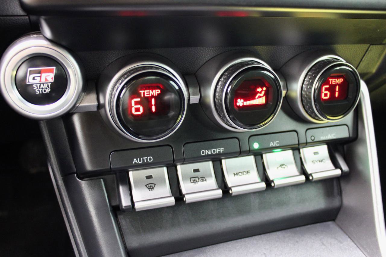 Used 2022 Toyota GR86 image 56