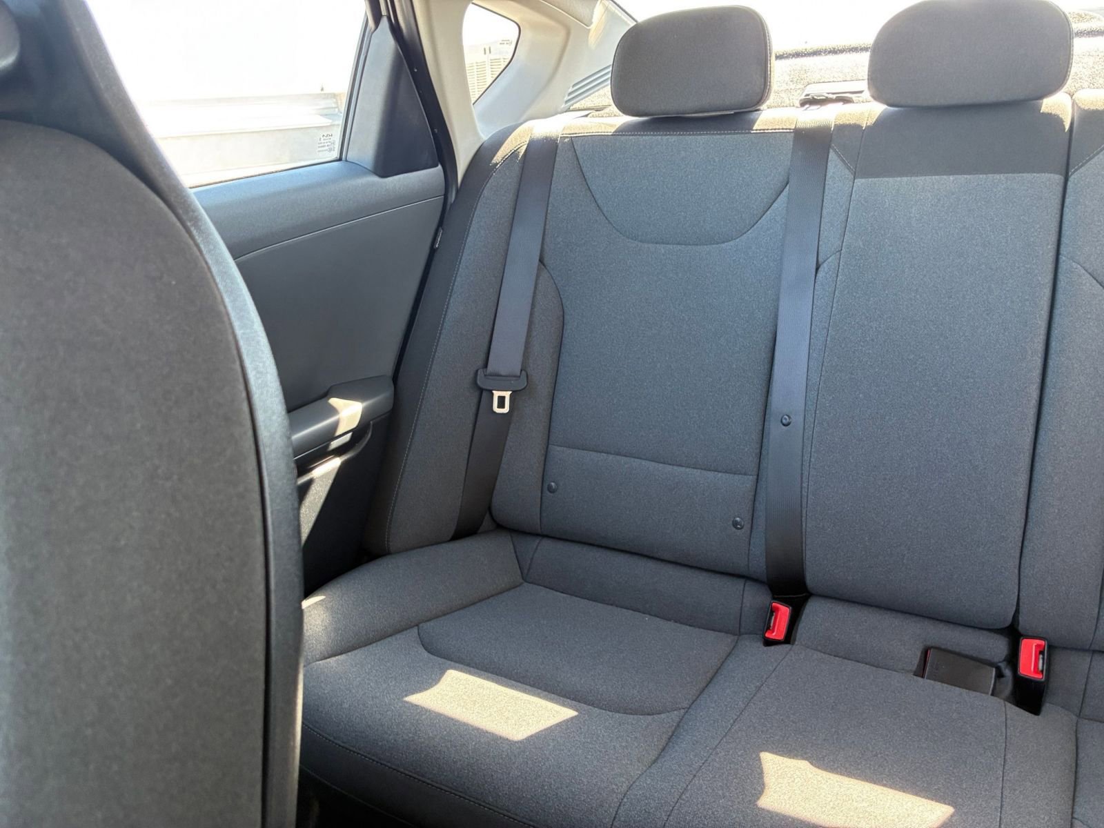 Used 2025 Nissan Altima 2.5 SV FWD image 38