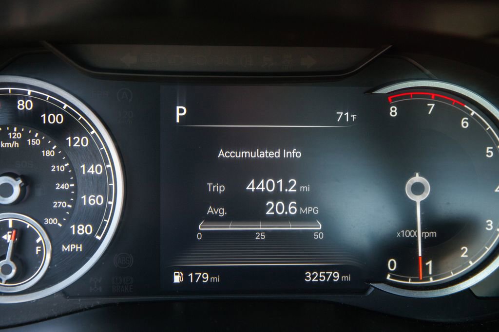 Used 2023 Genesis G70 3.3T w/ Sport Prestige Package image 18