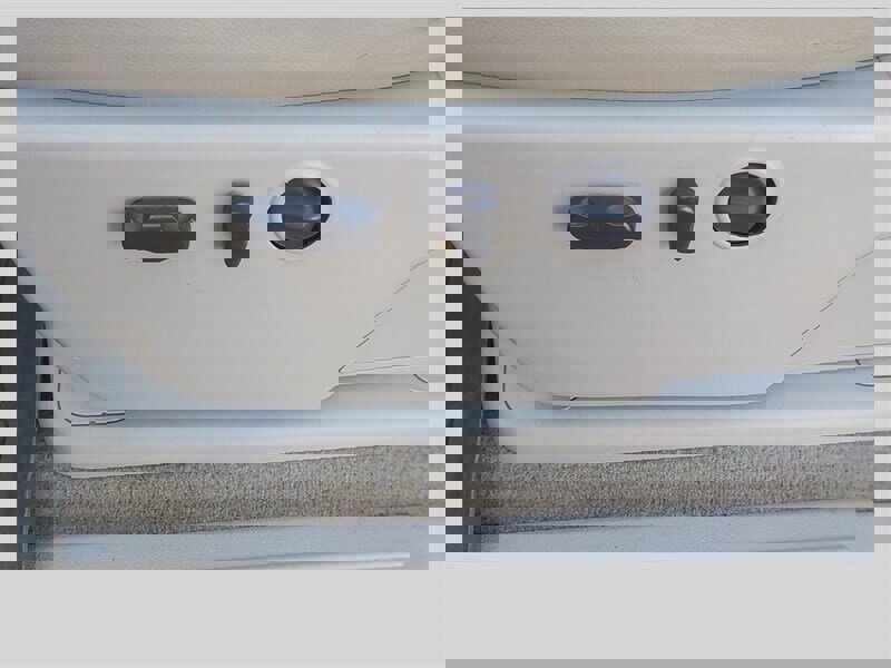 Used 2009 GMC Sierra 3500 SLT w/ SLT Convenience Package image 31