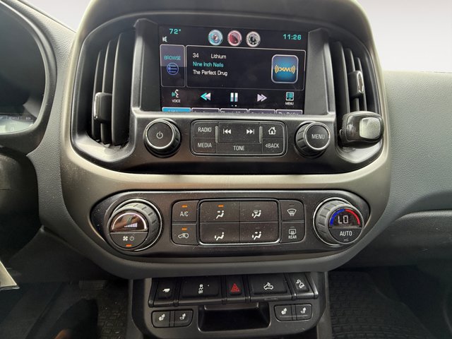 Used 2015 Chevrolet Colorado Z71 AWD/4WD image 11
