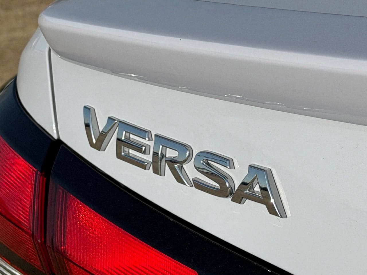 Certified 2025 Nissan Versa SR w/ Trunk Package FWD image 12