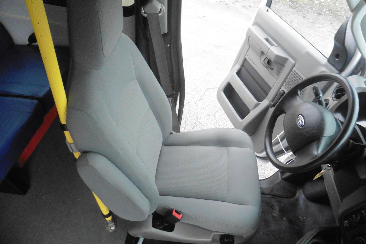Used 2017 Ford E-450 and Econoline 450 Super Duty w/ Shuttle Bus Prep Package RWD image 8