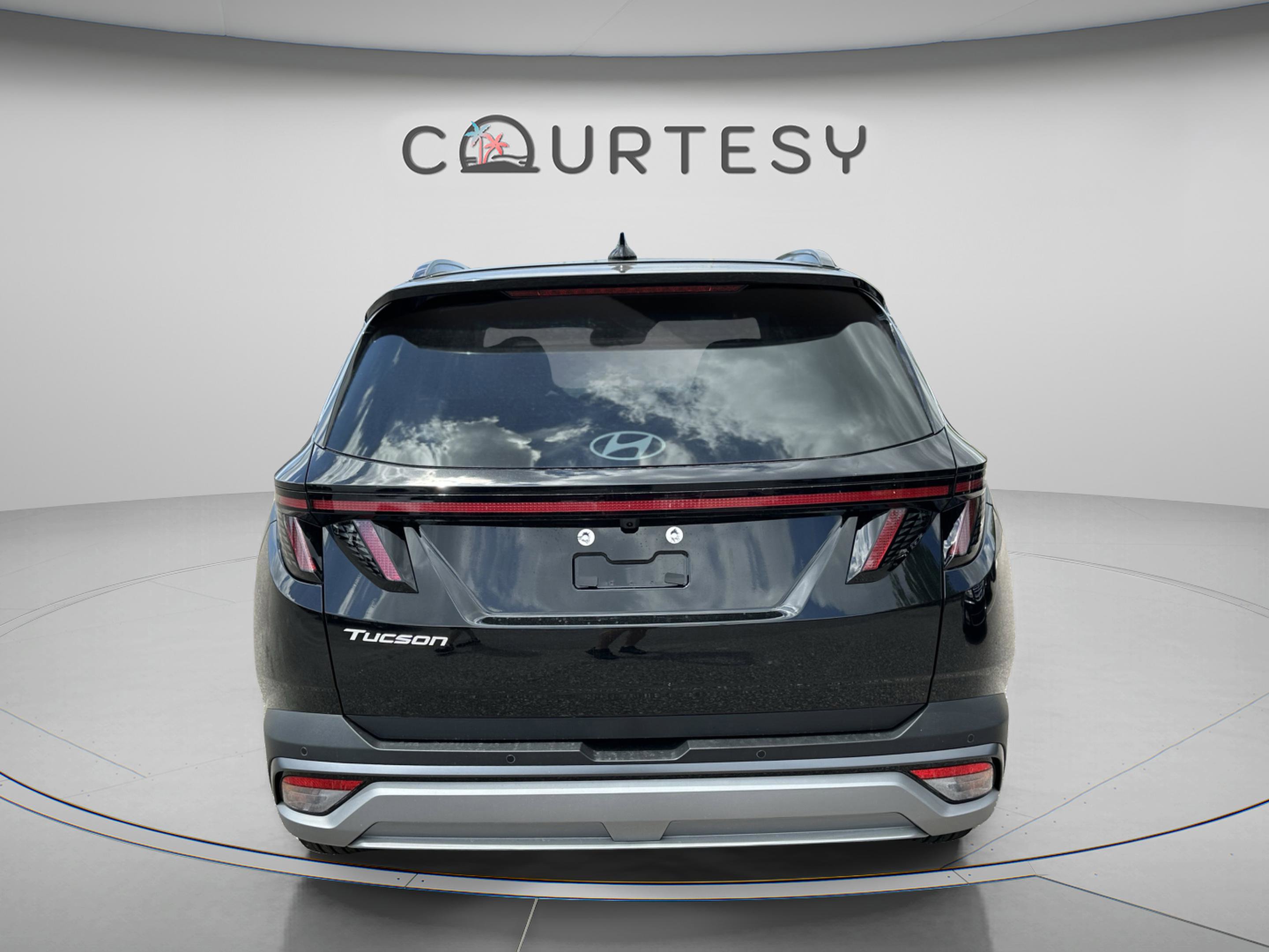 New 2026 Hyundai Tucson Limited FWD image 4