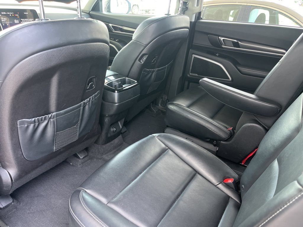 Used 2025 Kia Telluride S FWD image 31