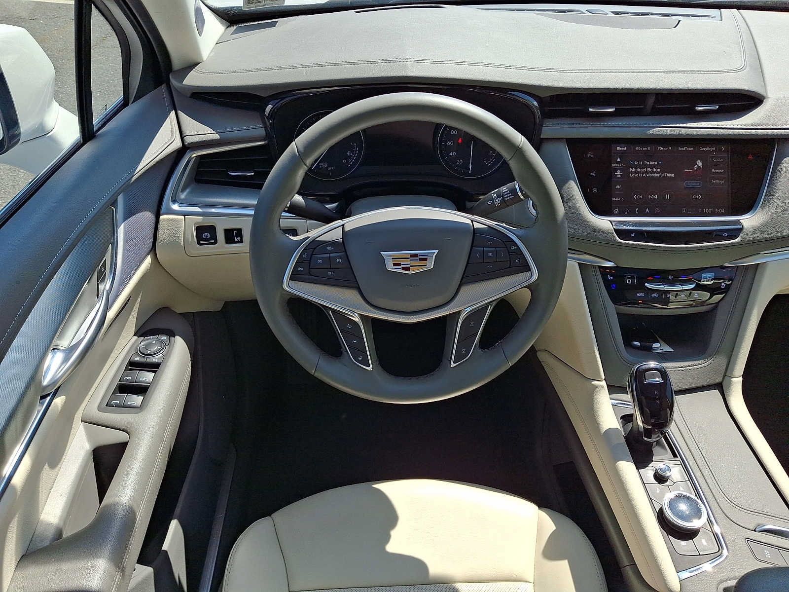 Used 2024 Cadillac XT5 Premium Luxury w/ Technology Package AWD/4WD image 12