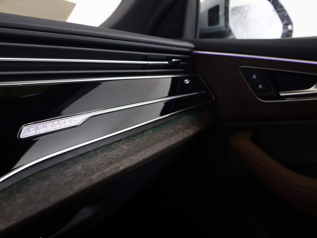 Used 2025 Audi Q8 Premium Plus w/ Premium Plus Package image 8