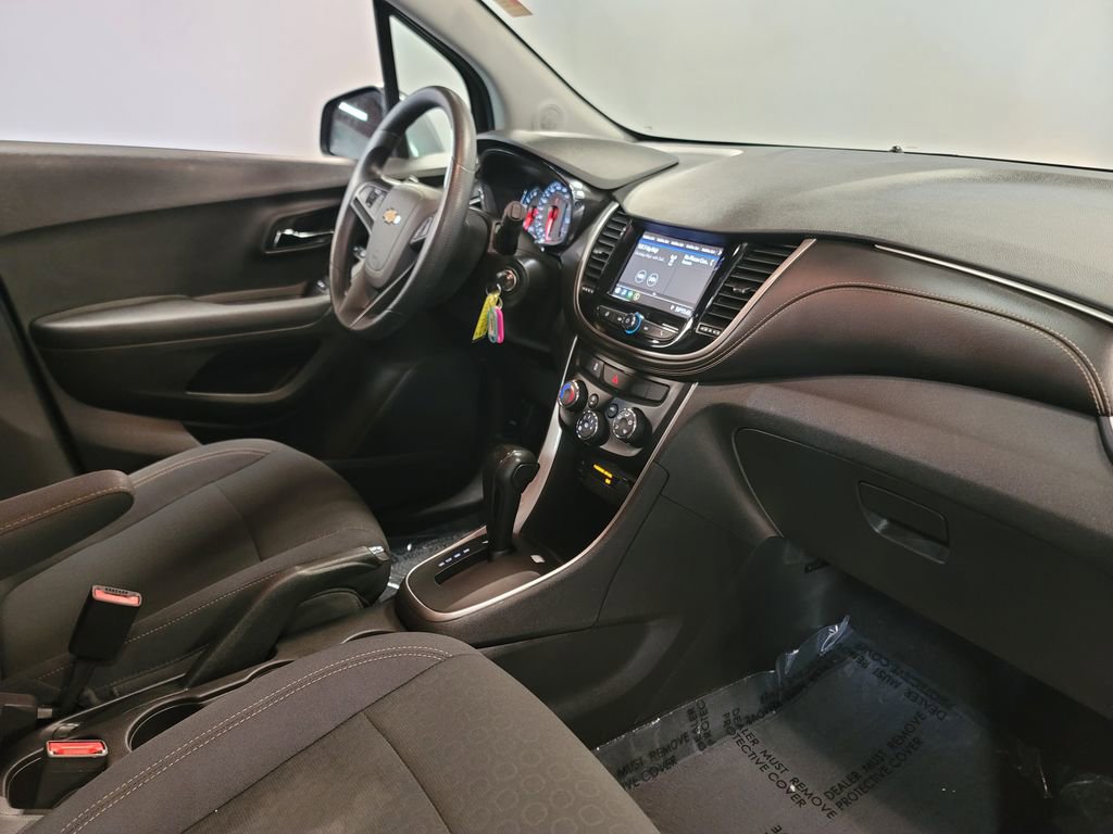 Used 2020 Chevrolet Trax LS w/ Tint and Cruise Package image 20