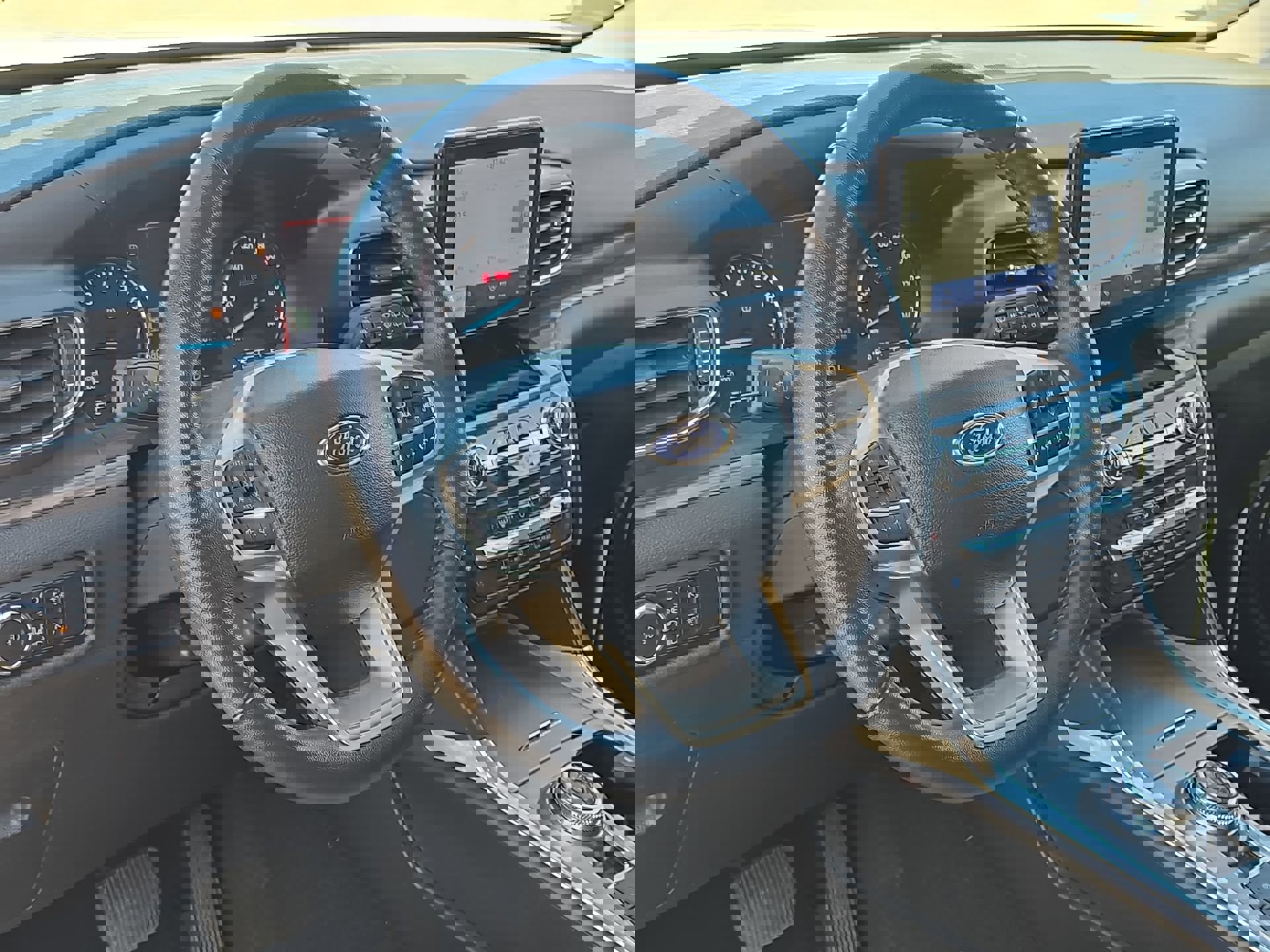 Certified 2024 Ford Explorer Limited image 14