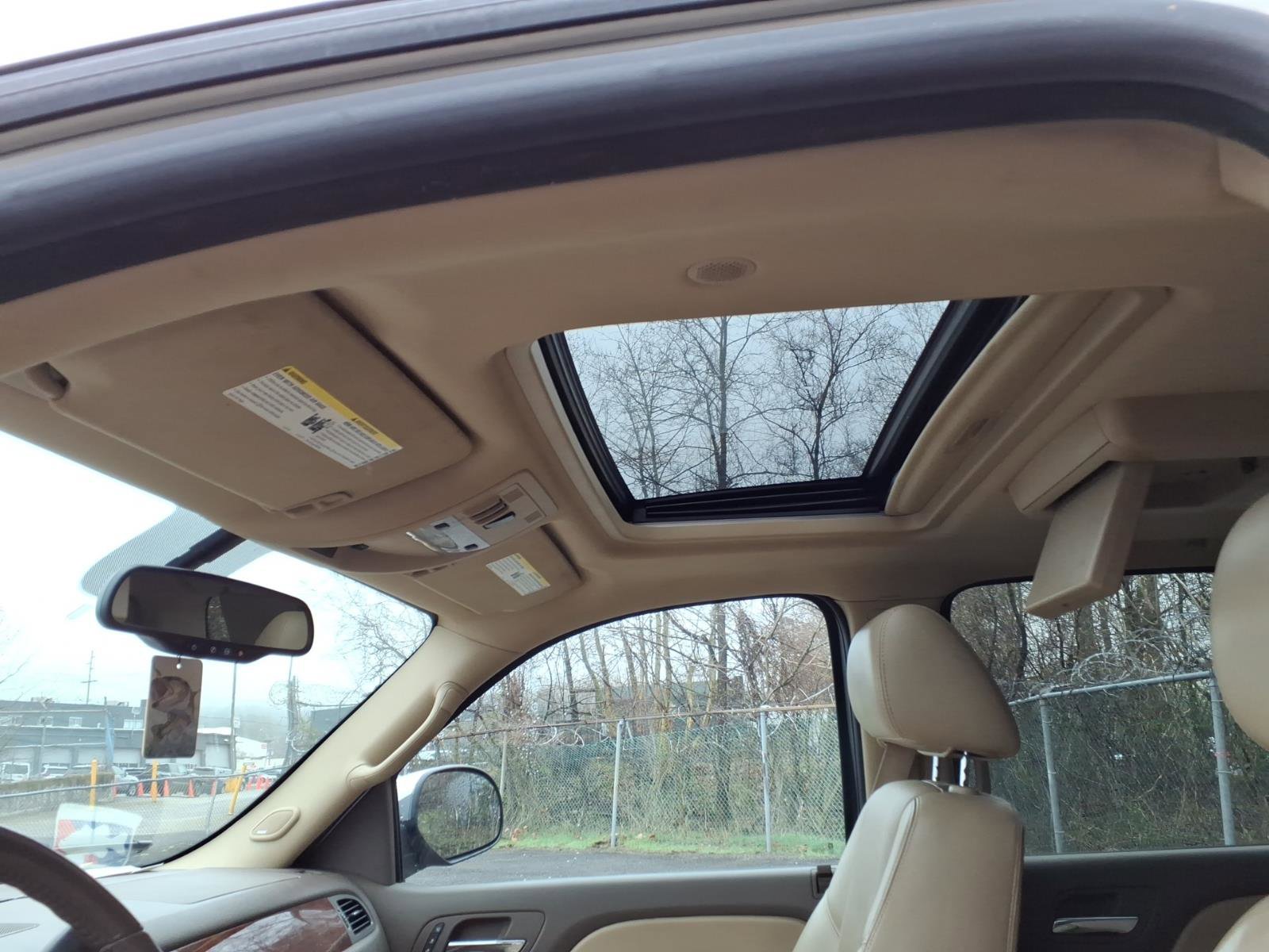 Used 2010 Chevrolet Tahoe LTZ image 14