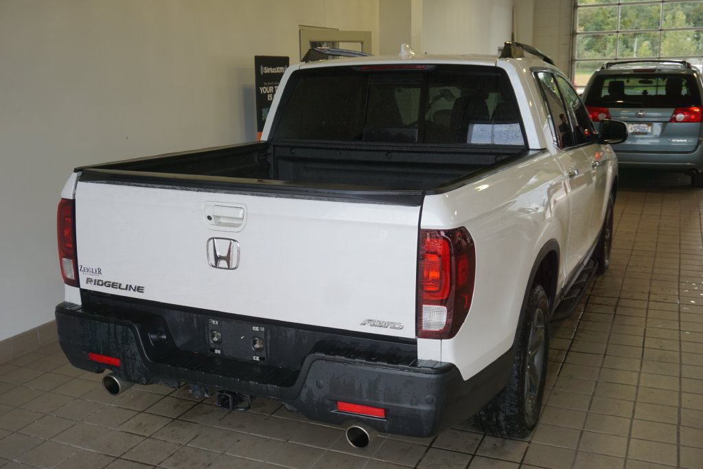 Used 2023 Honda Ridgeline RTL-E image 16