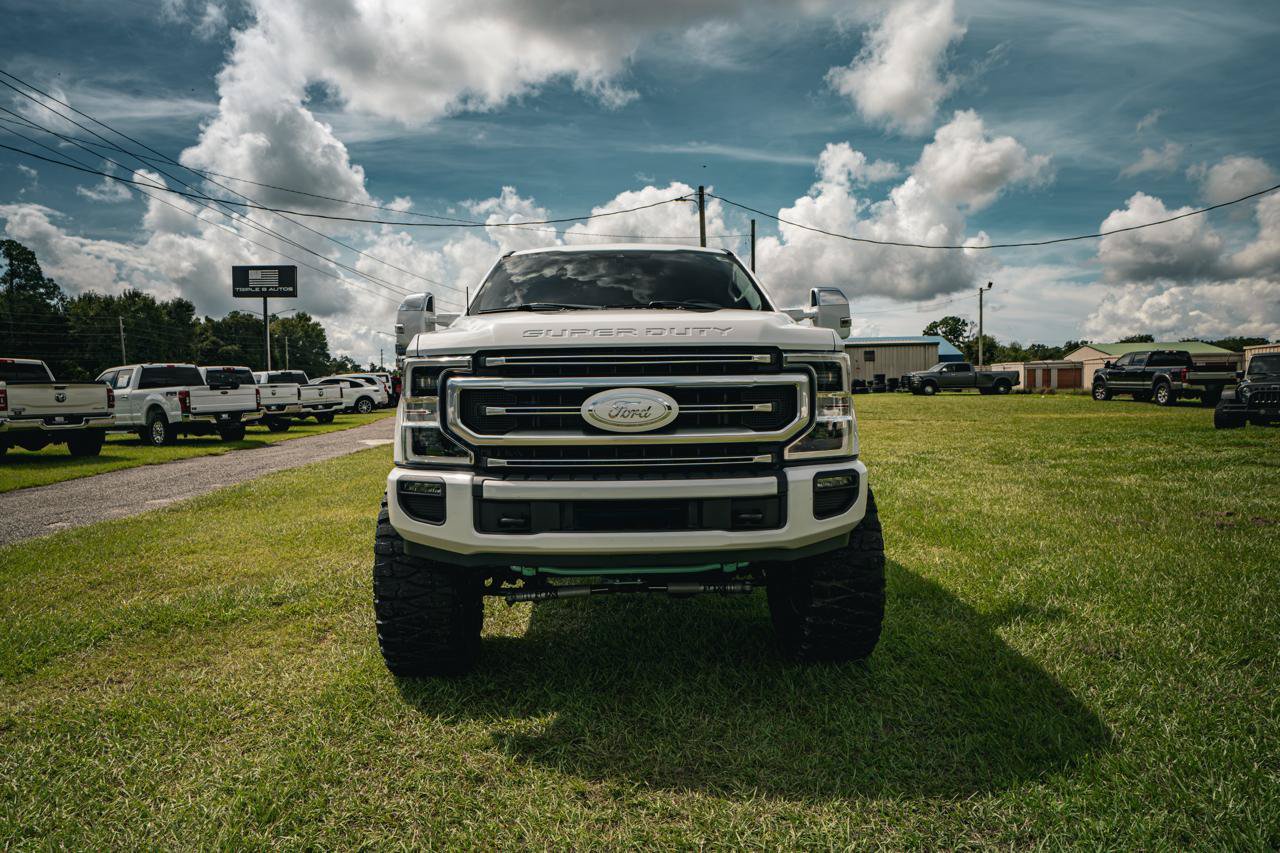 Used 2021 Ford F250 Lariat w/ Lariat Ultimate Package AWD/4WD image 2