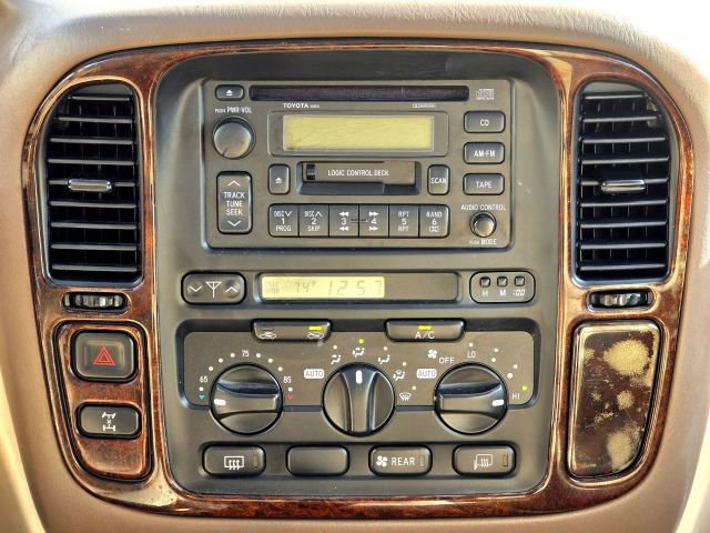 Used 1999 Toyota Land Cruiser image 17