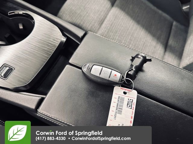 Used 2021 Nissan Rogue S image 24