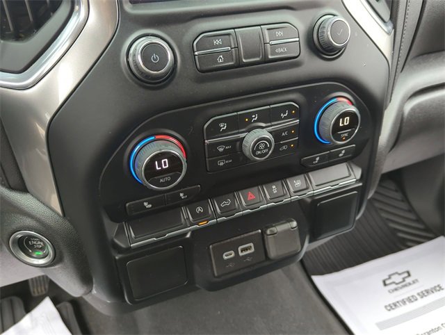 Used 2022 Chevrolet Silverado 1500 LT image 17