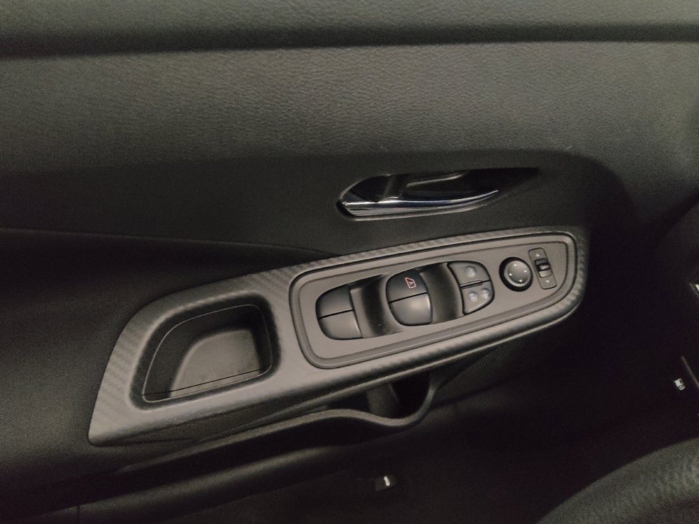 Used 2021 Nissan Versa SV FWD image 27