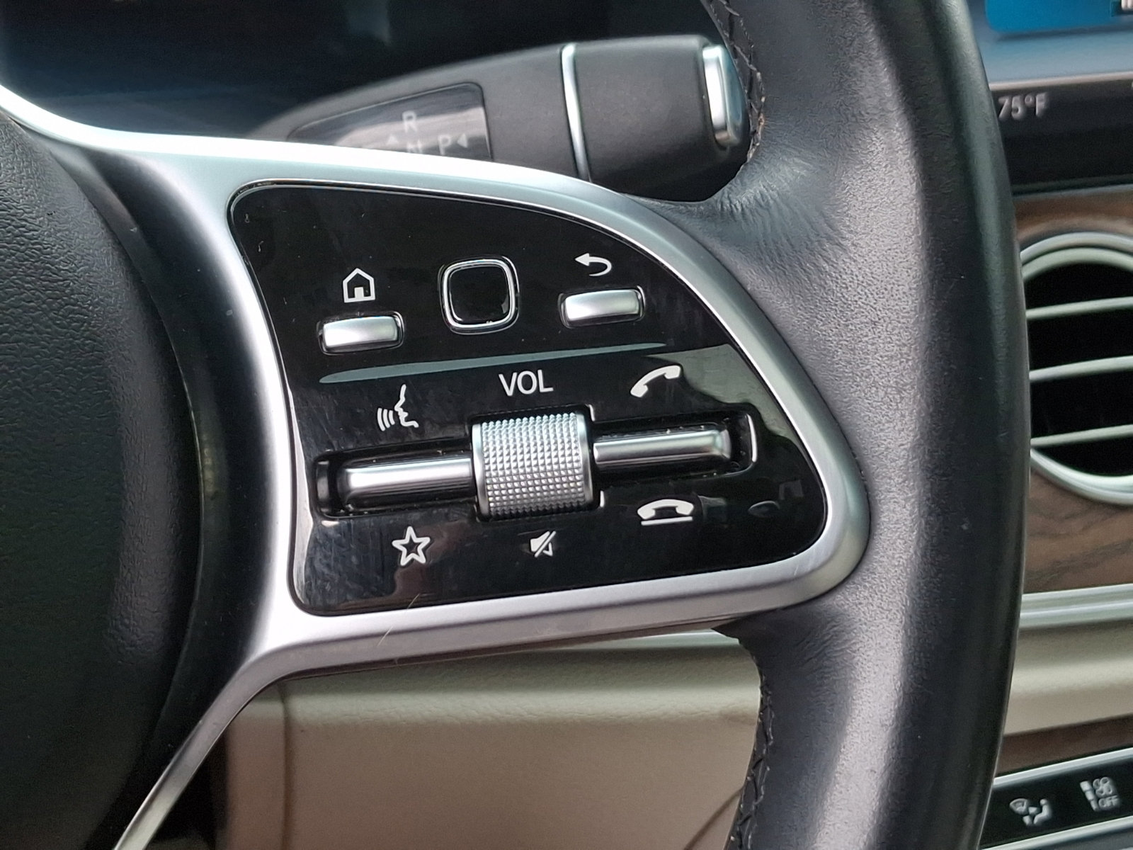 Used 2020 Mercedes-Benz E 350 4MATIC Sedan image 23