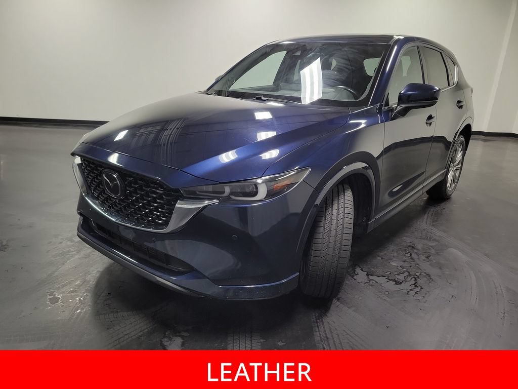 Used 2023 MAZDA CX-5 Signature AWD/4WD image 4
