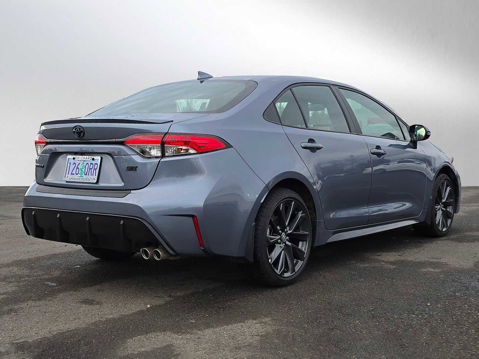 Certified 2025 Toyota Corolla SE image 3