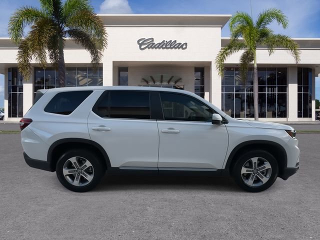 Used 2025 Honda Pilot EX-L image 16