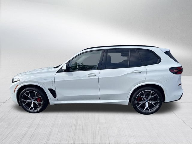 Used 2024 BMW X5 xDrive50e w/ Executive Package AWD/4WD image 9
