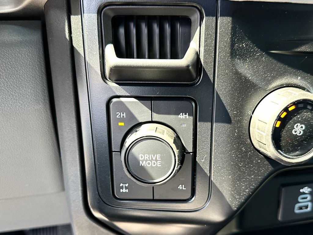 New 2026 Ford F250 XL w/ 360-Degree Camera Package RWD image 26