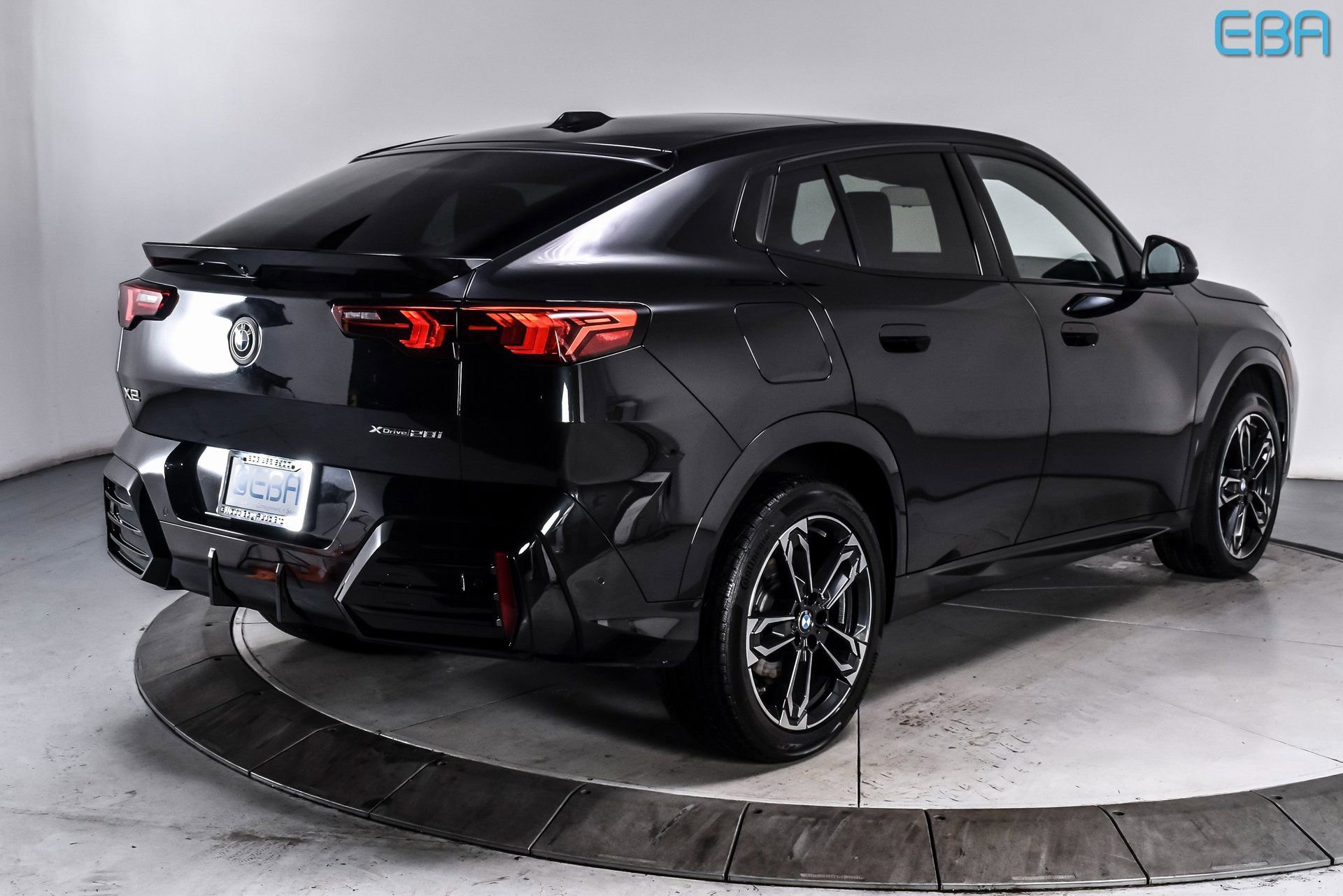 Used 2025 BMW X2 xDrive28i image 6