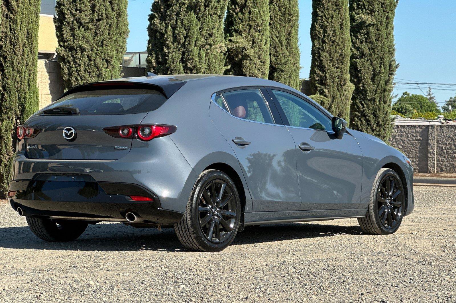 Certified 2025 MAZDA MAZDA3 2.5 S Hatchback w/ Premium Pkg FWD image 4