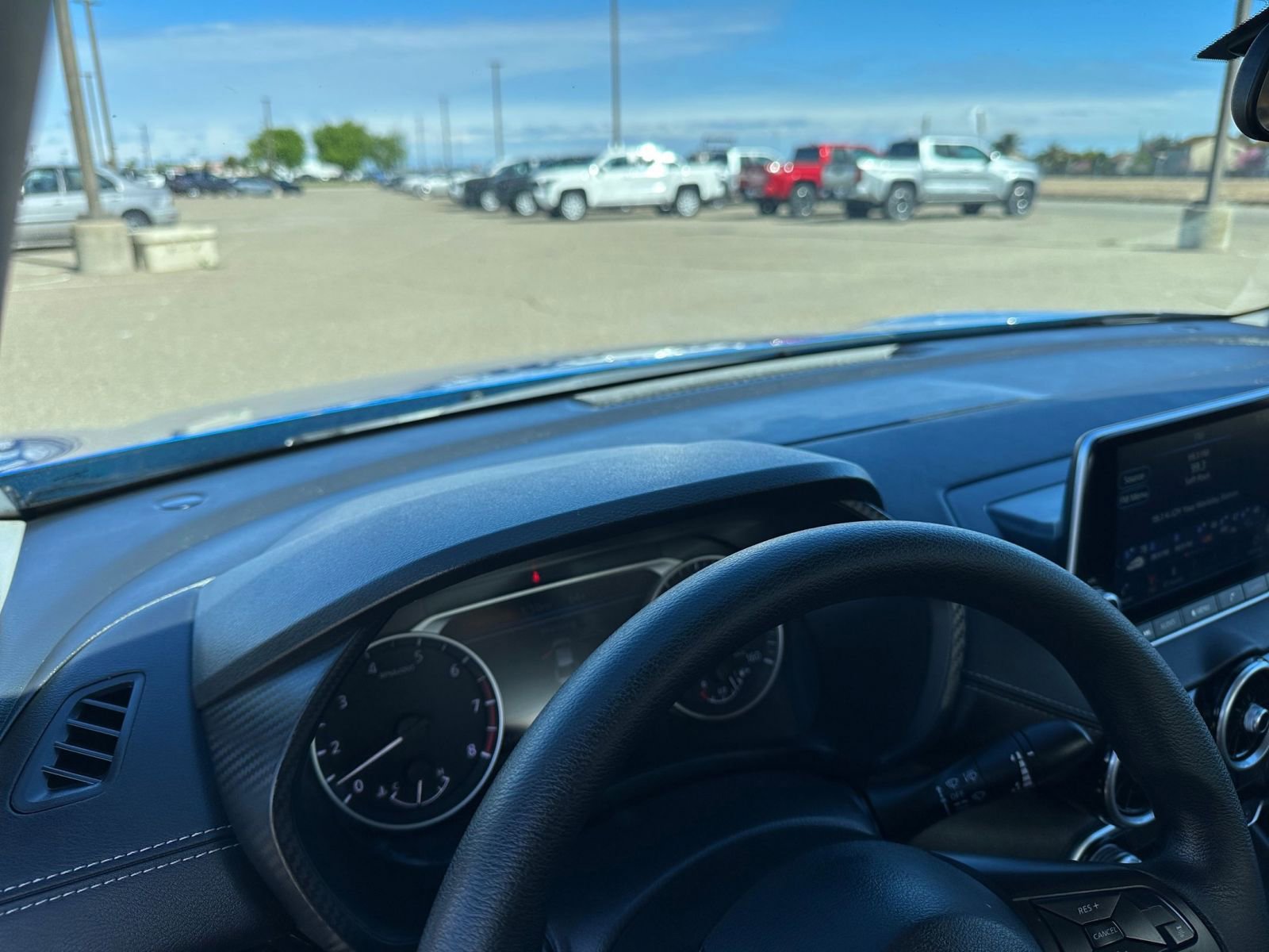 Used 2025 Nissan Sentra SV image 33