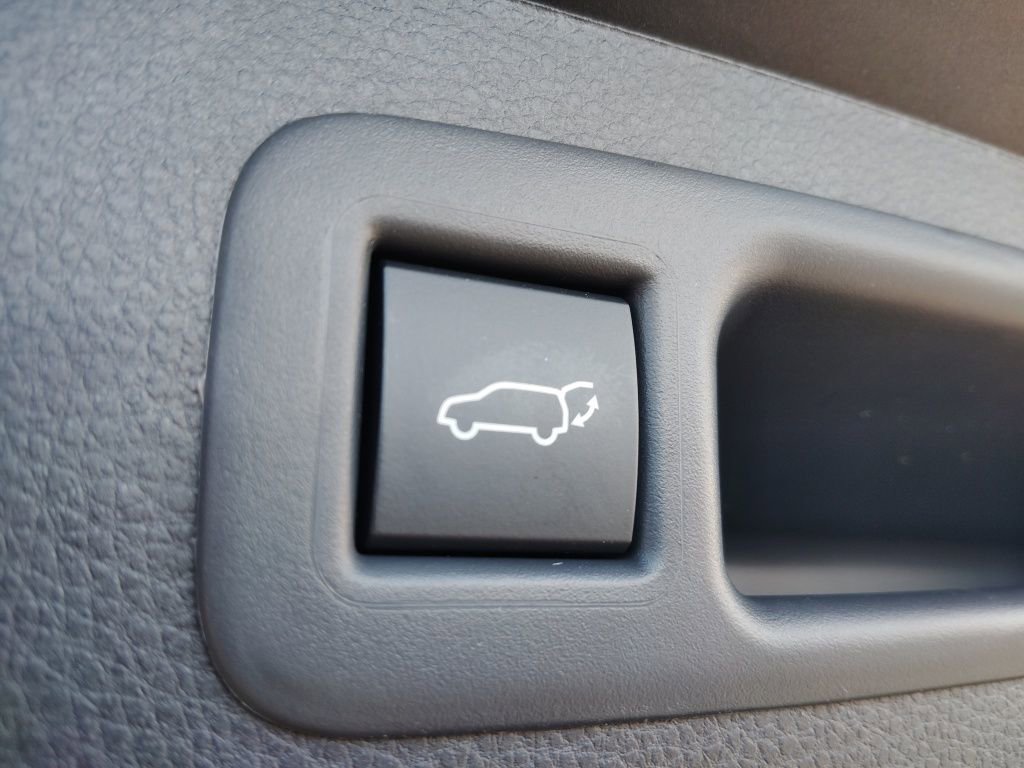 New 2026 Toyota Highlander XLE image 10