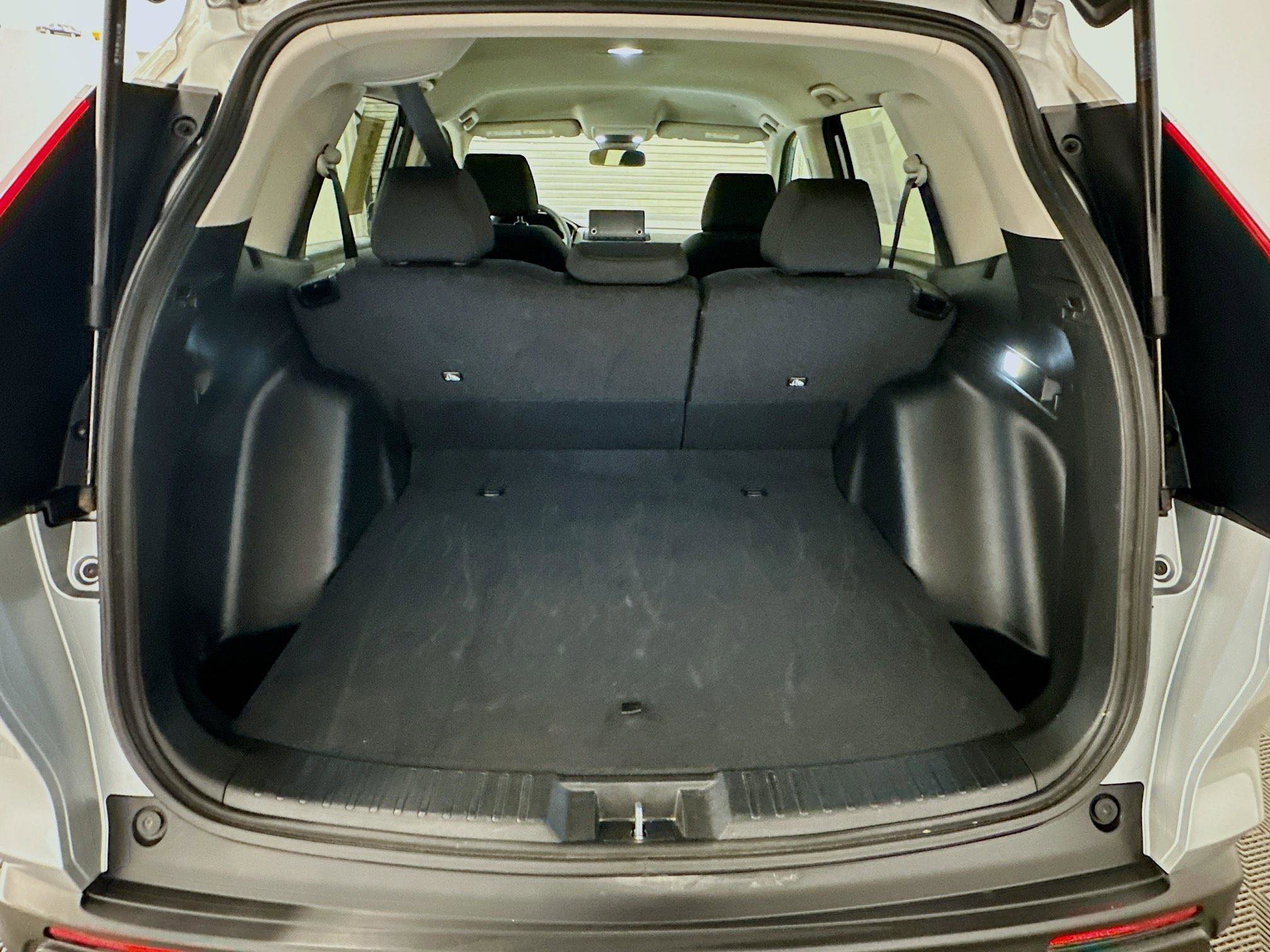 Used 2025 Honda CR-V LX image 28