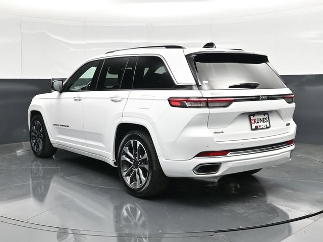Used 2023 Jeep Grand Cherokee Overland AWD/4WD image 11