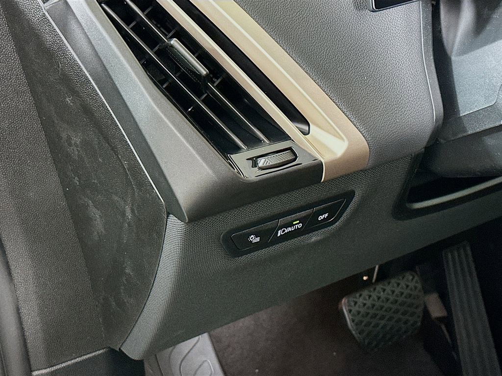 New 2026 BMW iX xDrive45 image 14