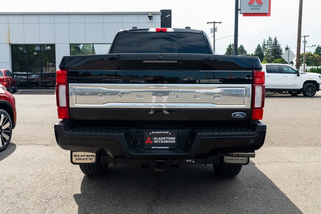 Used 2022 Ford F350 Limited image 5