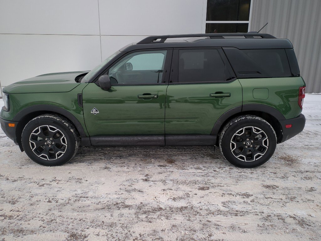 Used 2025 Ford Bronco Sport Outer Banks w/ Outer Banks Tech Package+ image 3