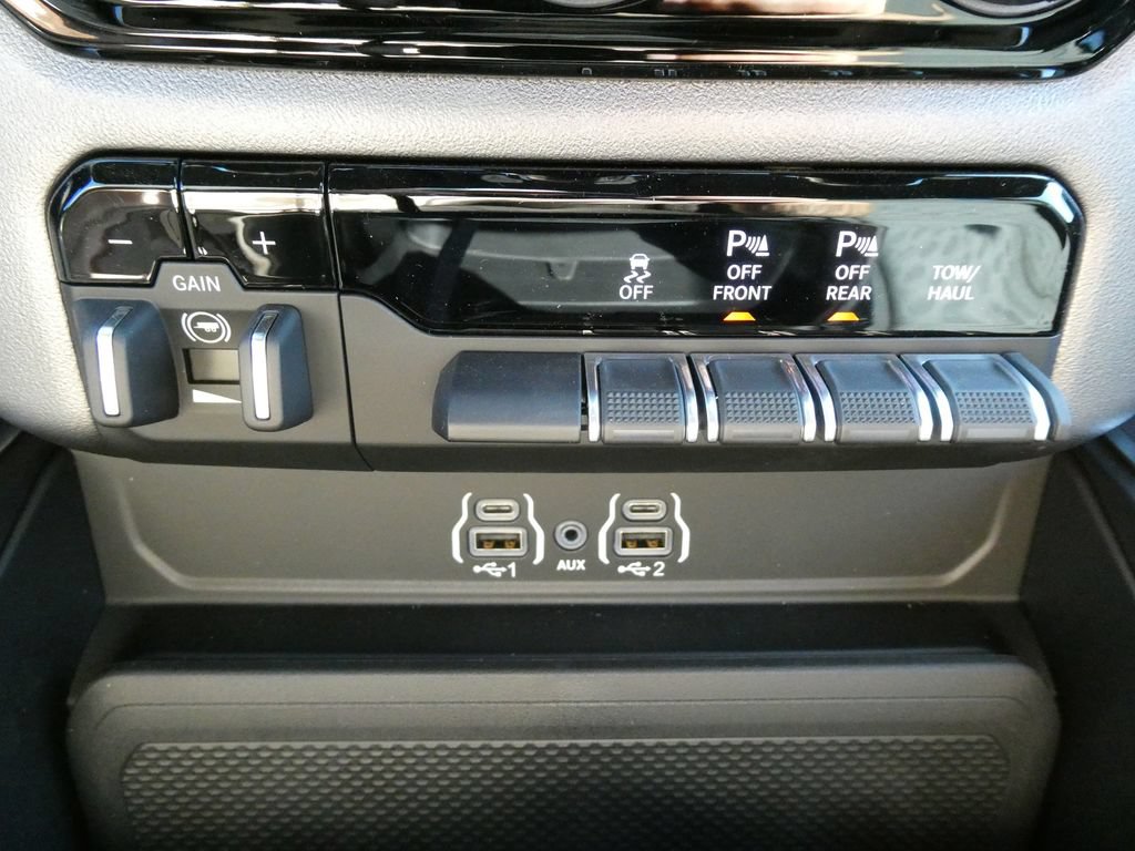New 2027 RAM 1500 4x4 Crew Cab image 21