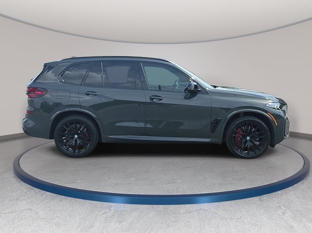 Used 2025 BMW X5 M60i AWD/4WD image 4