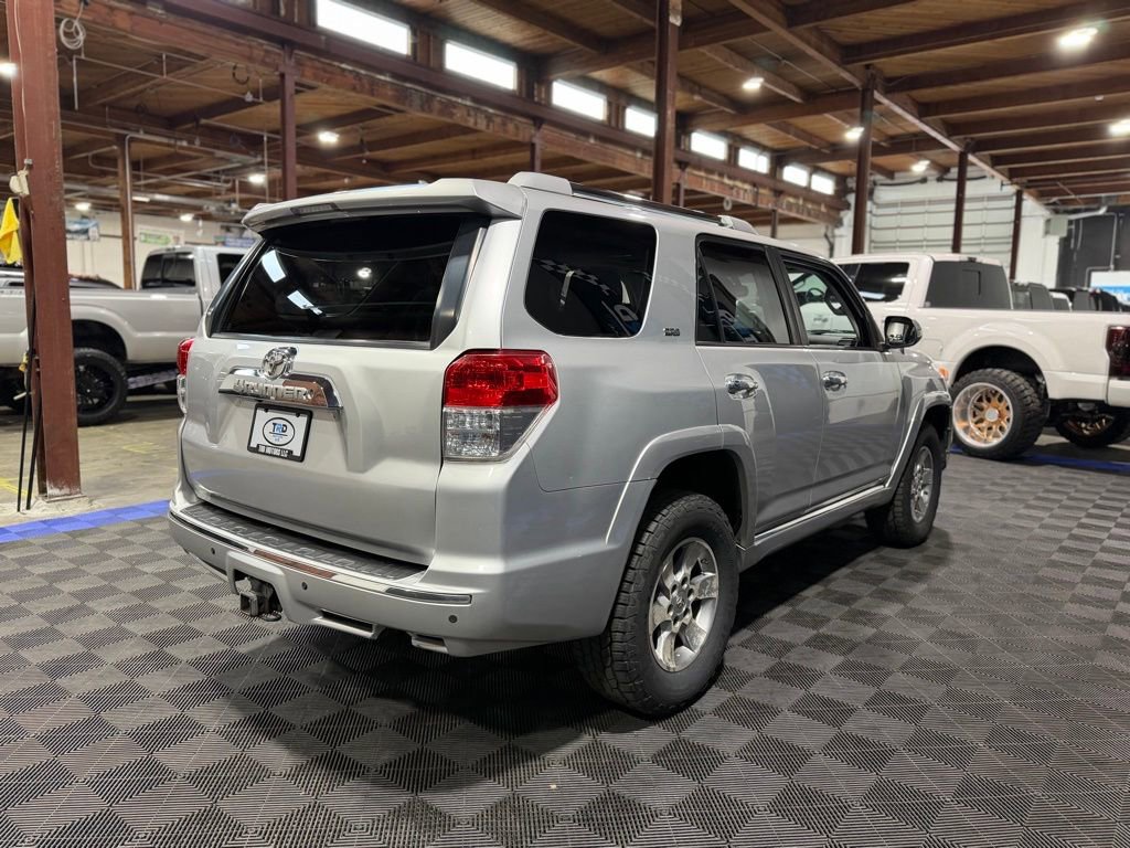 Used 2011 Toyota 4Runner SR5 w/ Convenience Pkg image 5