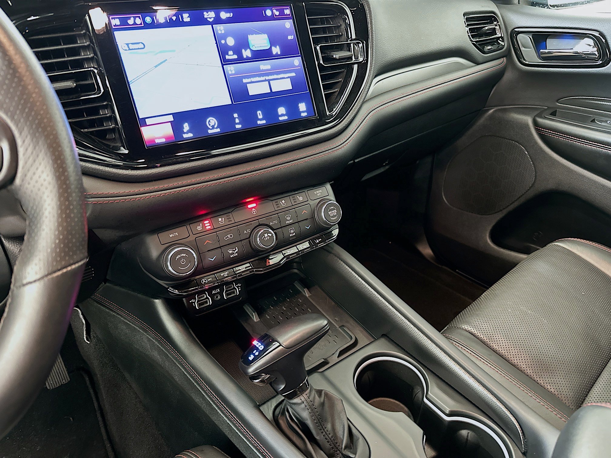 Used 2025 Dodge Durango GT image 26