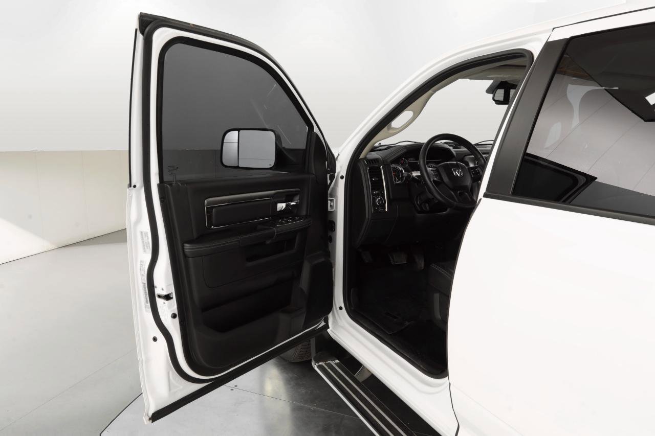 Used 2015 RAM 1500 Sport image 10